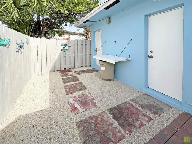 $1,850 | 2695 Southeast 1st Court, Unit 3, Pompano Beach, FL 33062