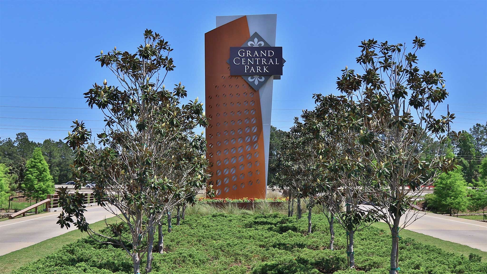 118 Sierra Strm Court Conroe, TX 77304 - Photo 7 of 20 a sign that is on a tree in front of the house