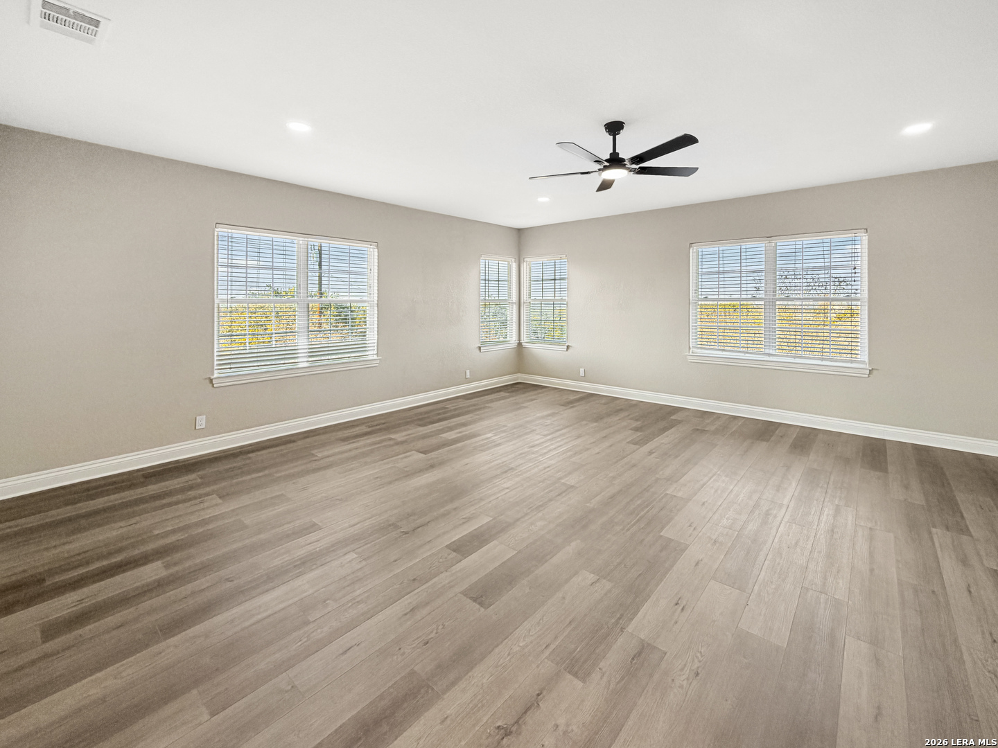 403 Vista Ridge San Antonio, TX 78260 - Photo 18 of 50