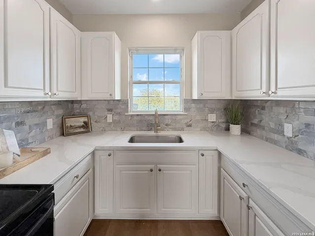 $779,900 | 403 Vista Ridge, San Antonio, TX 78260