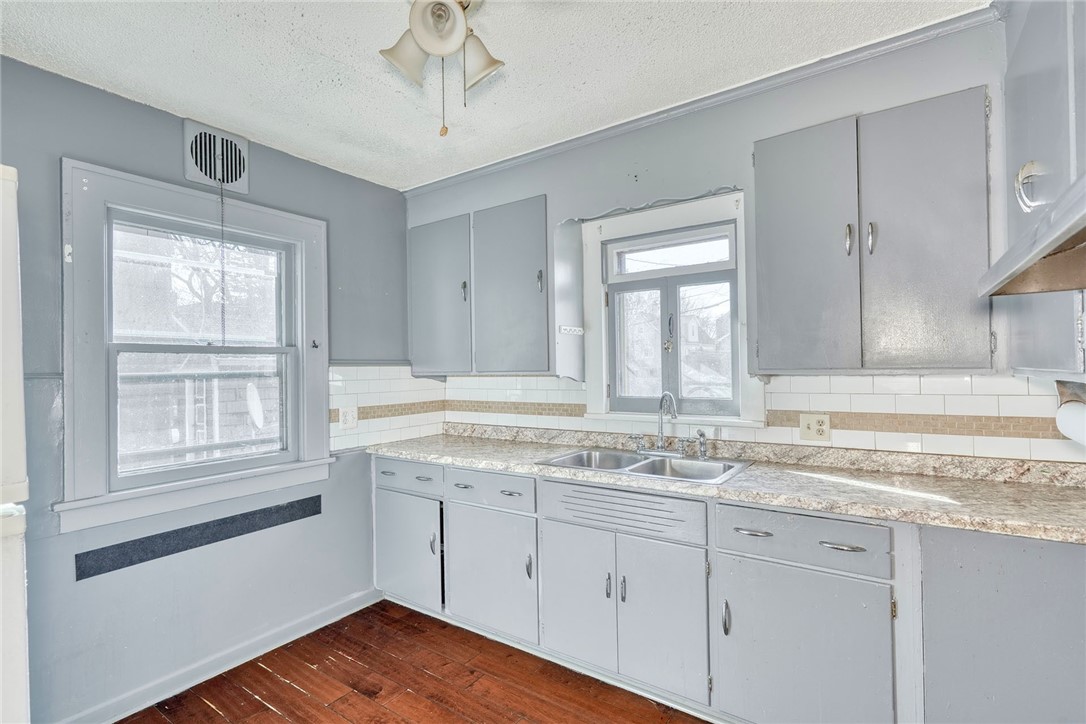 115 Barberry Terrace Rochester, NY 14621 - Photo 12 of 35