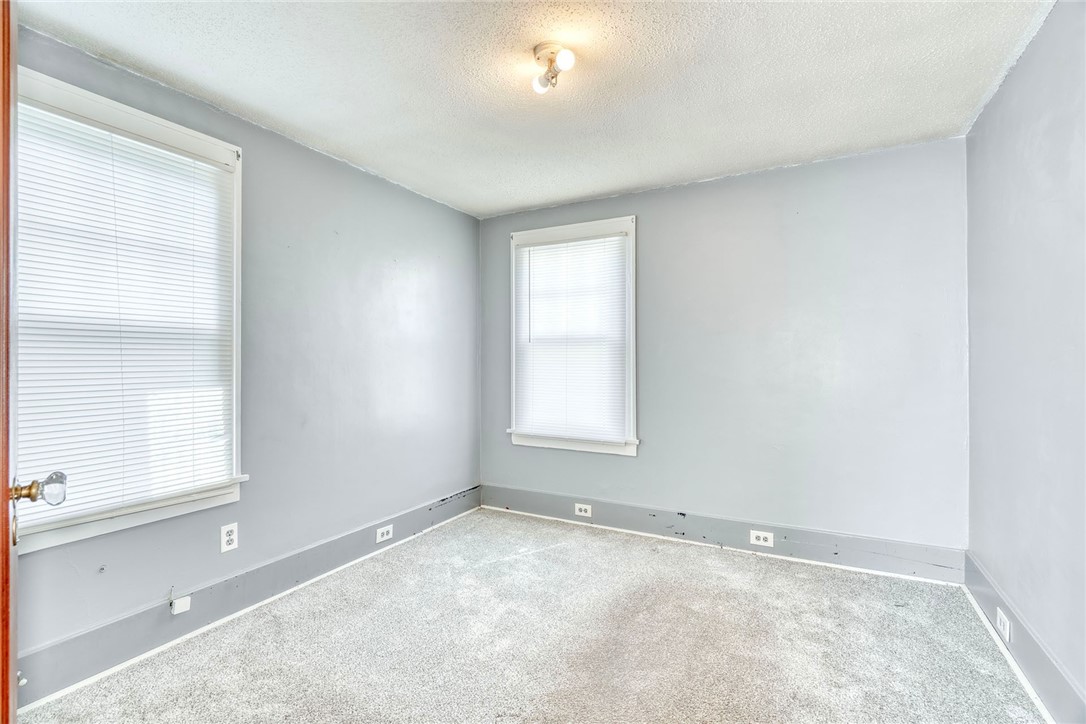 115 Barberry Terrace Rochester, NY 14621 - Photo 17 of 35