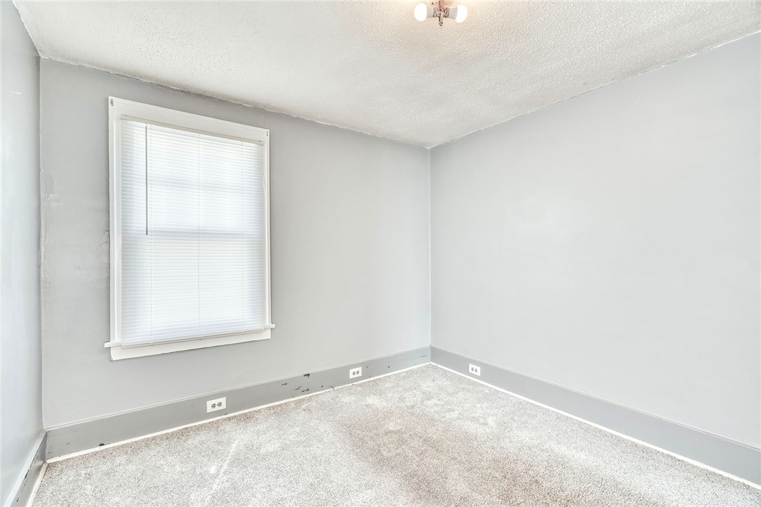 115 Barberry Terrace Rochester, NY 14621 - Photo 18 of 35