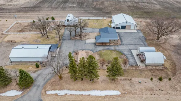 $850,000 | 90917 240th Street, Austin, MN 55912