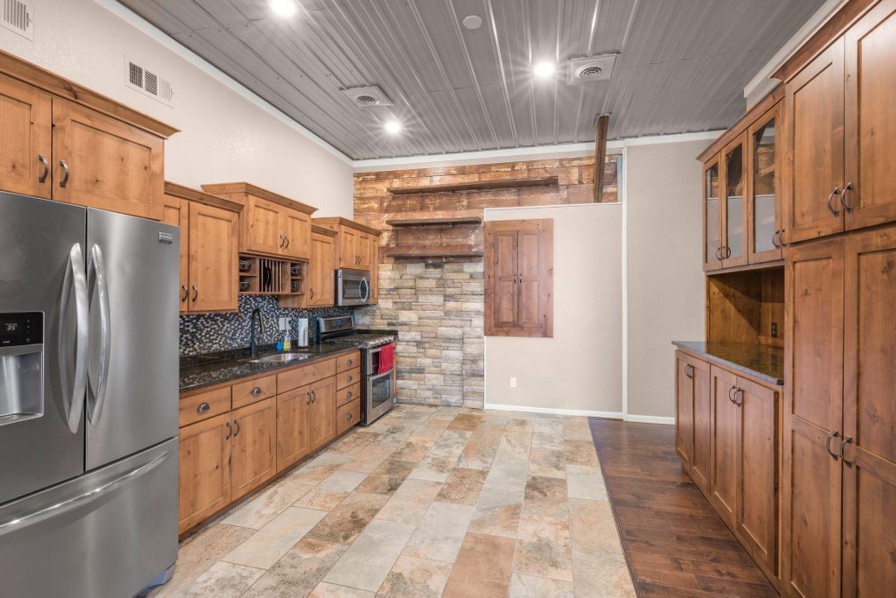 90917 240th Street Austin, MN 55912 - Photo 7 of 55
