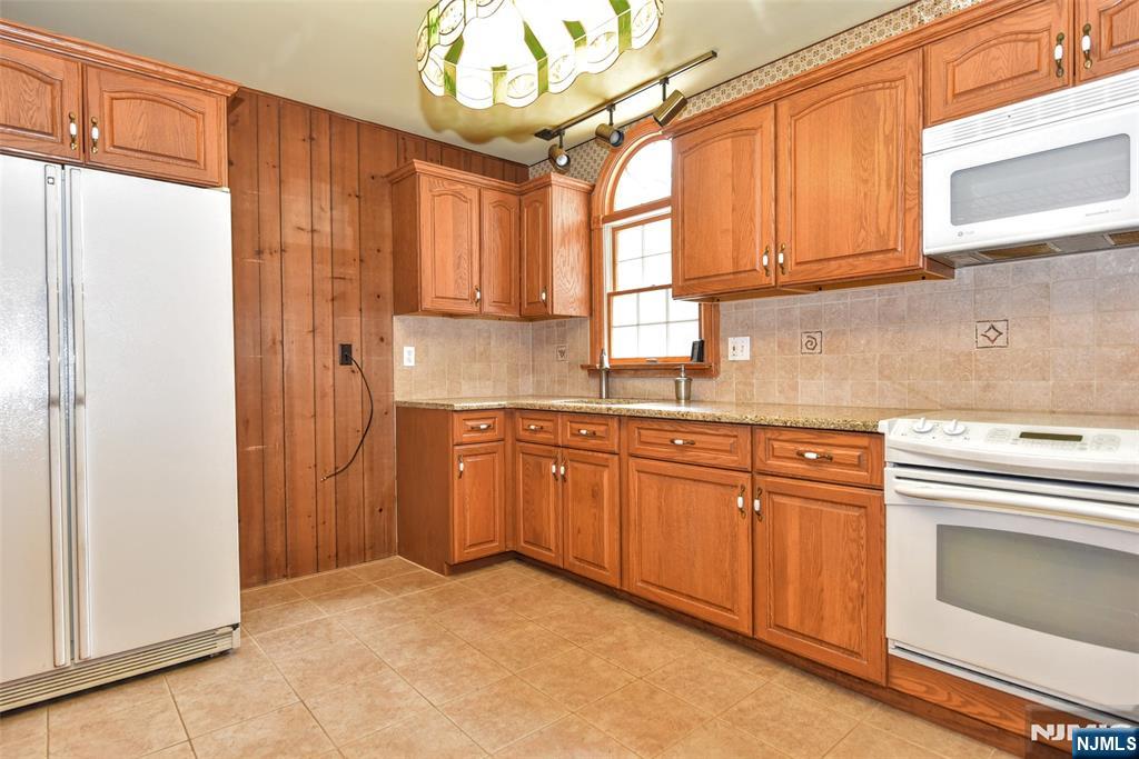 9 Ricker Road West Milford, NJ 07435 - Photo 32 of 44