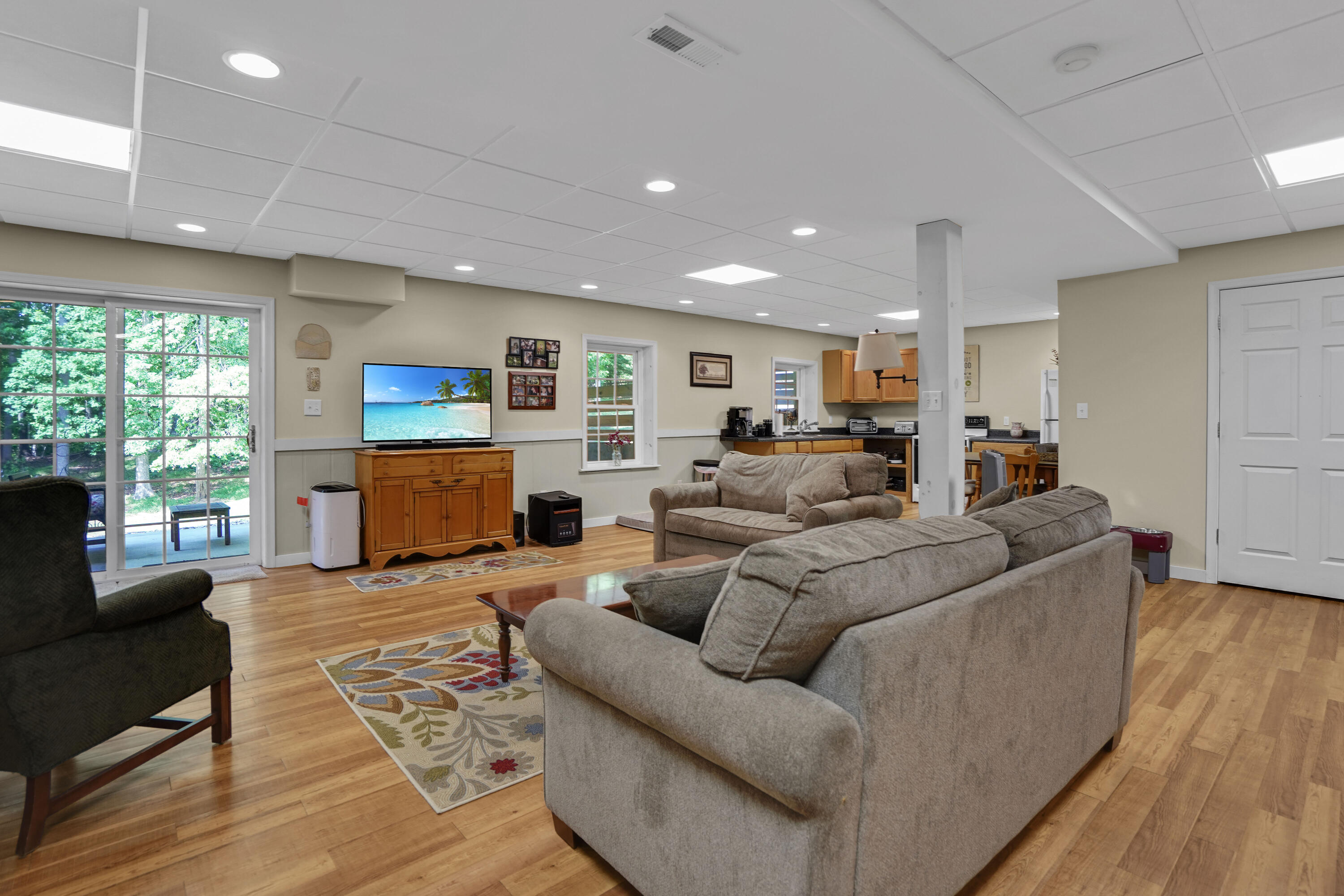 401 Whisperway Road Moneta, VA 24121 - Photo 40 of 60 Family Room