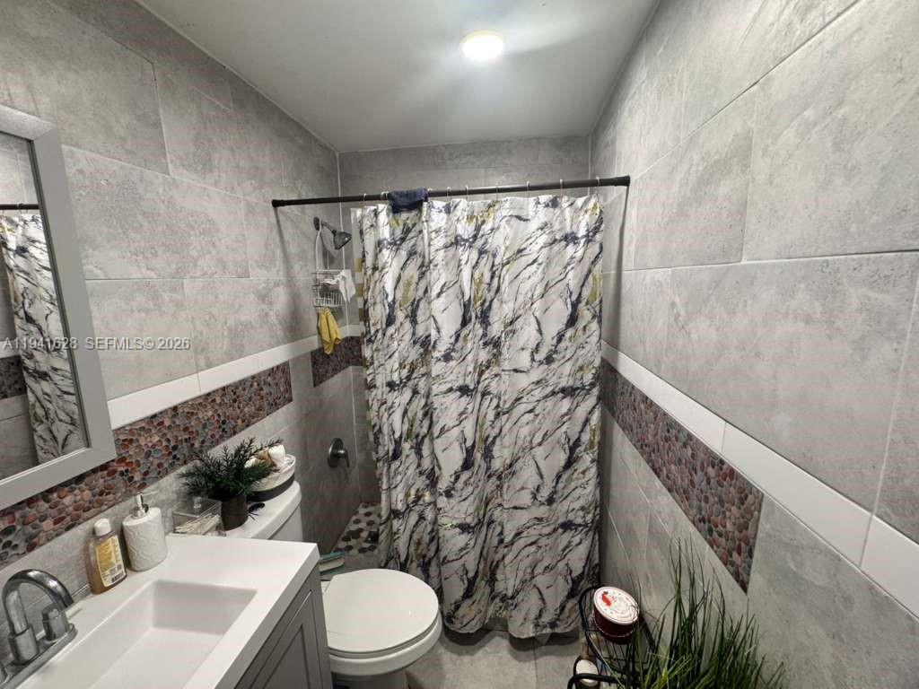 2995 Southwest 64th Avenue Miramar, FL 33023 - Photo 12 of 32