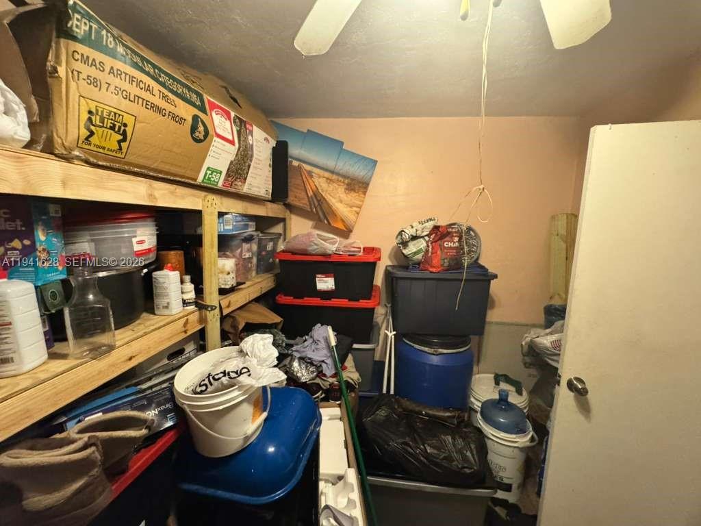 2995 Southwest 64th Avenue Miramar, FL 33023 - Photo 30 of 32