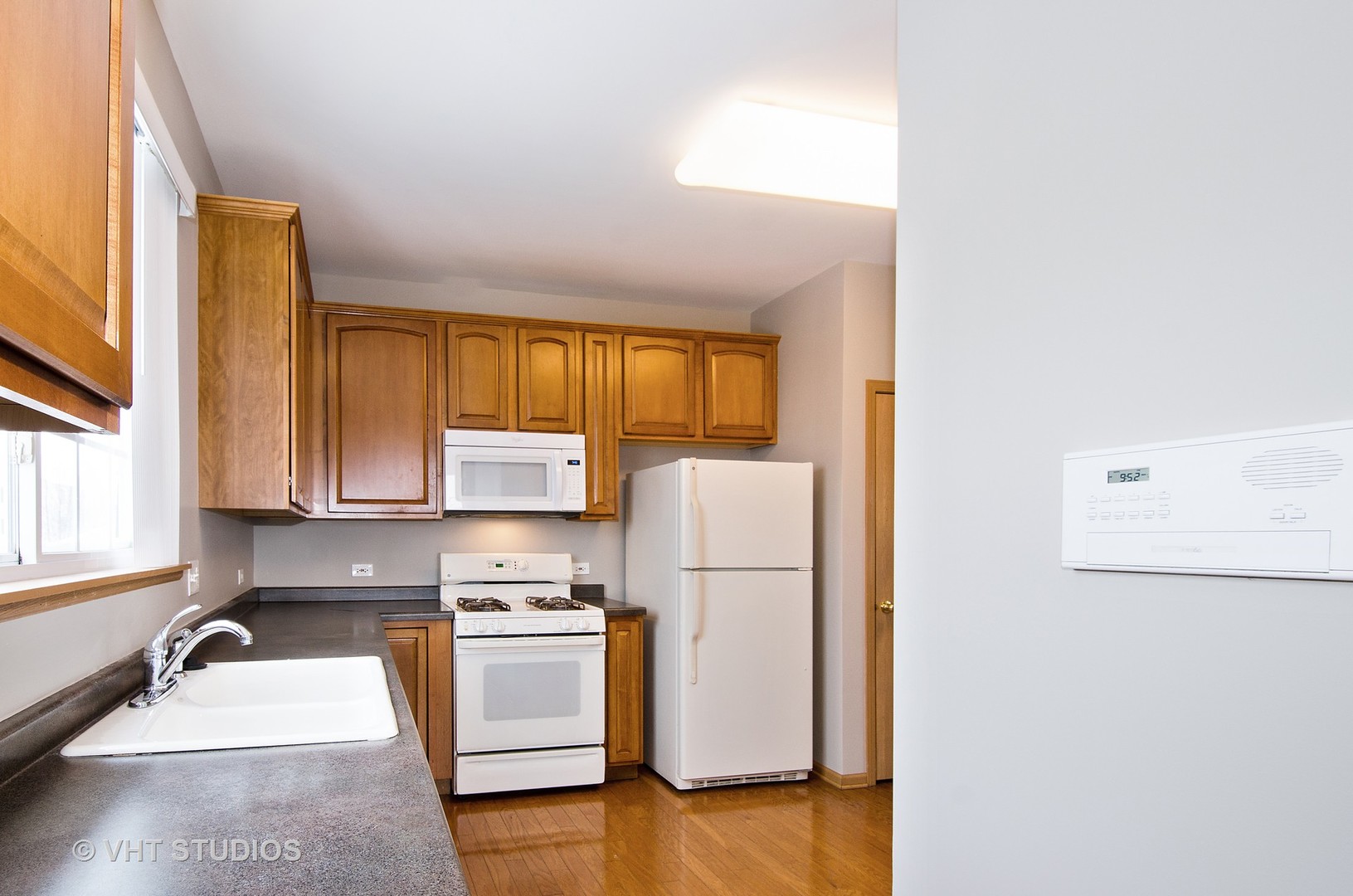 346 Evergreen Circle, Unit 346 Gilberts, IL 60136 - Photo 3 of 10