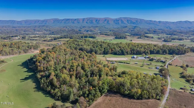 $1,670,000 | 413 Paddle Creek Road, Bristol, TN 37620