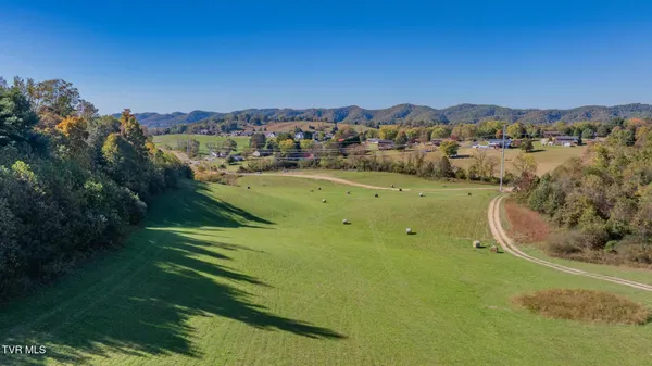 $1,336,400 | 413 Paddle Creek Road, Bristol, TN 37620
