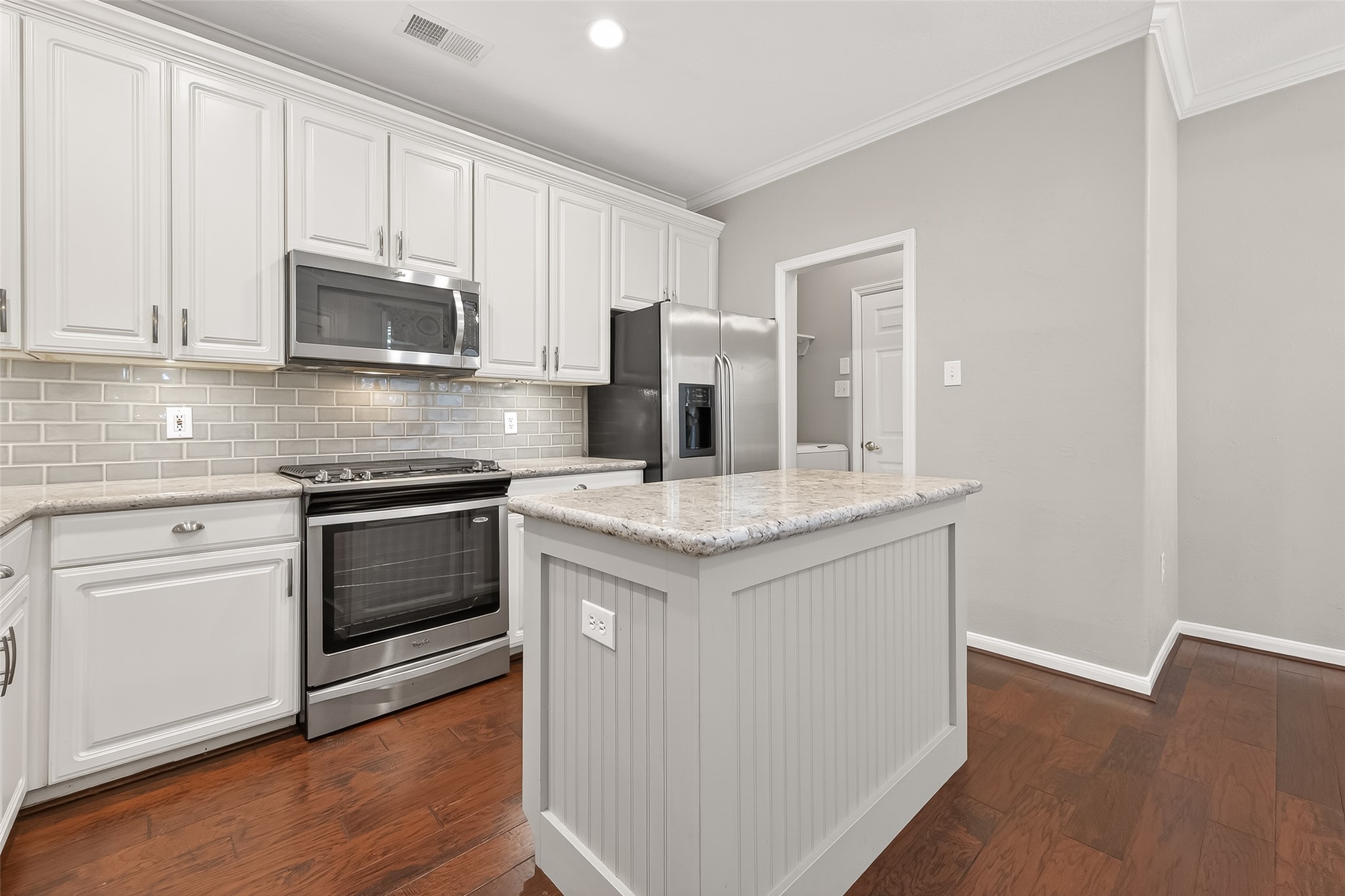 2330 Everest Way Houston, TX 77339 - Photo 17 of 49 Kitchen