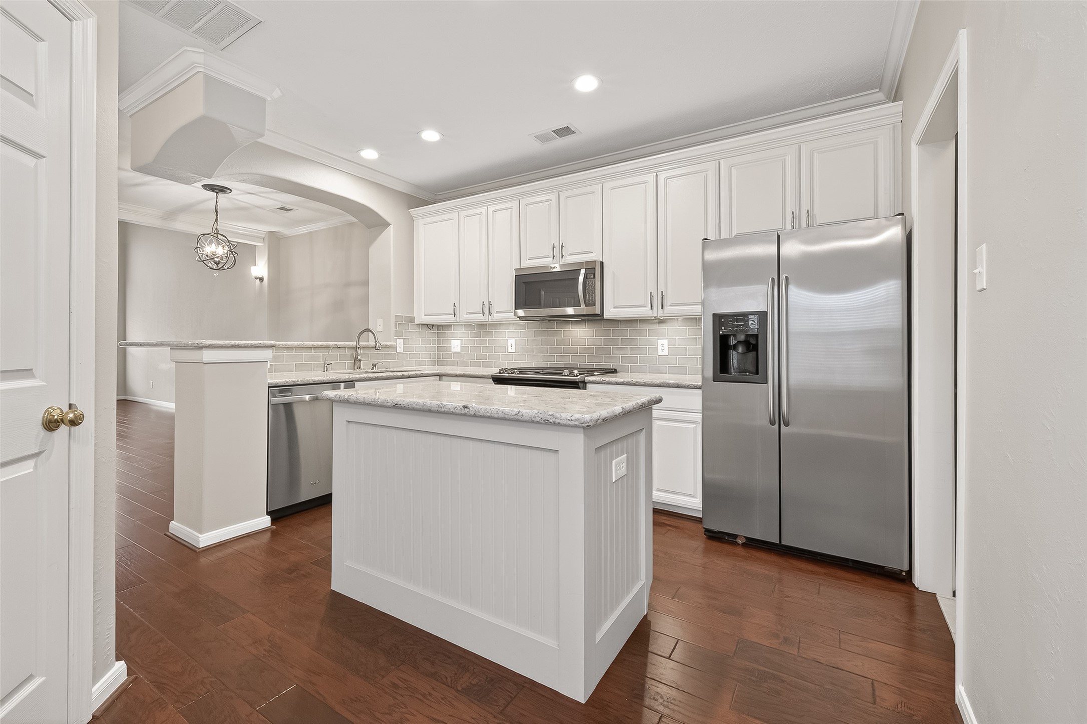 2330 Everest Way Houston, TX 77339 - Photo 22 of 49 Kitchen