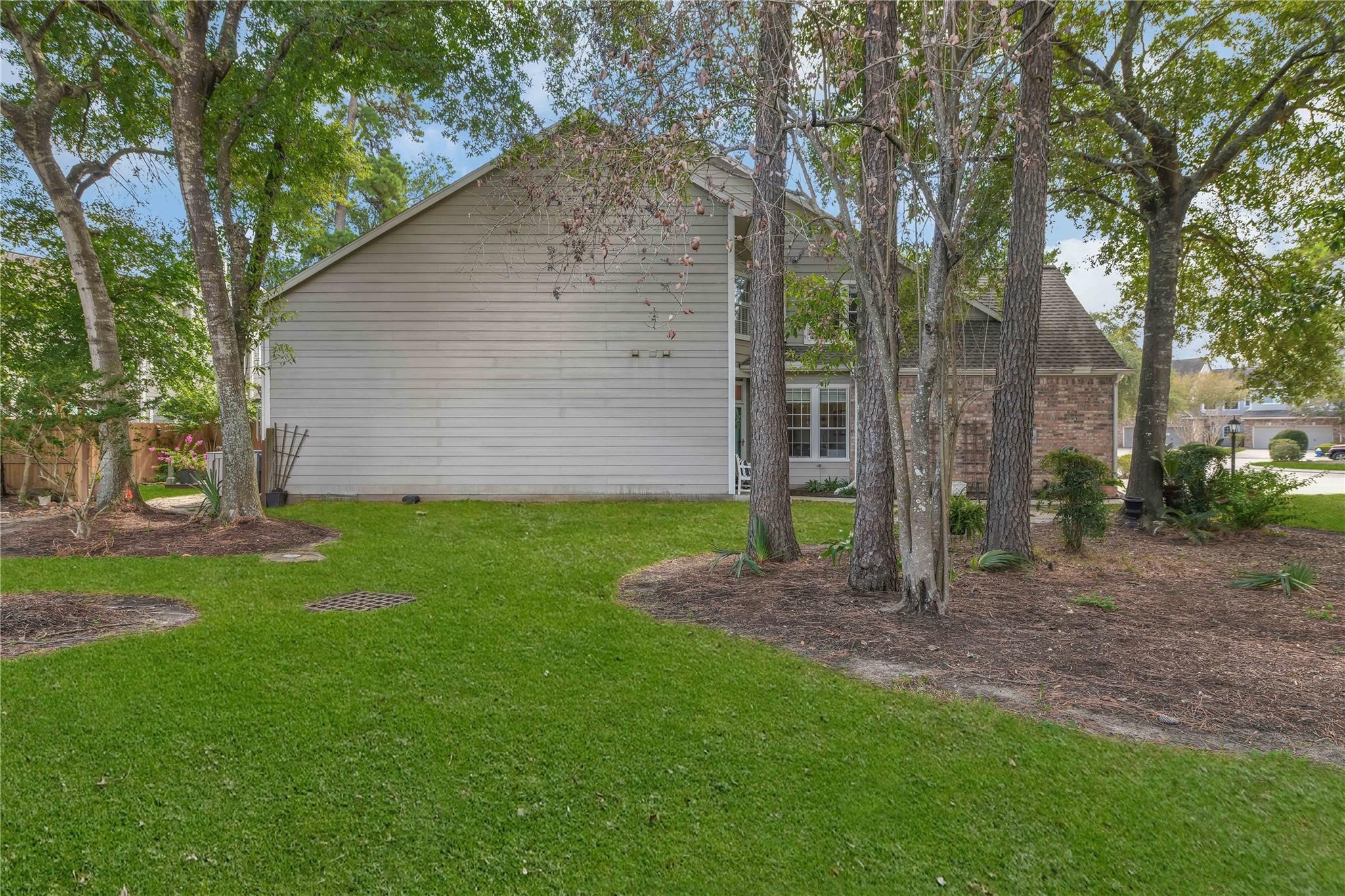 2330 Everest Way Houston, TX 77339 - Photo 3 of 49 Corner unit with expansive yard space to the side.