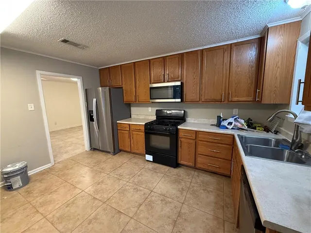 $1,700 | 646 Castain Drive, Mandeville, LA 70448