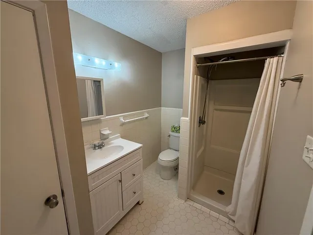 $1,700 | 646 Castain Drive, Mandeville, LA 70448