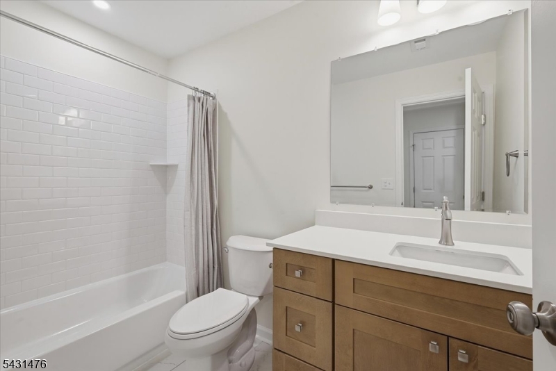 13 Encampment Drive Bedminster, NJ 07921 - Photo 14 of 25