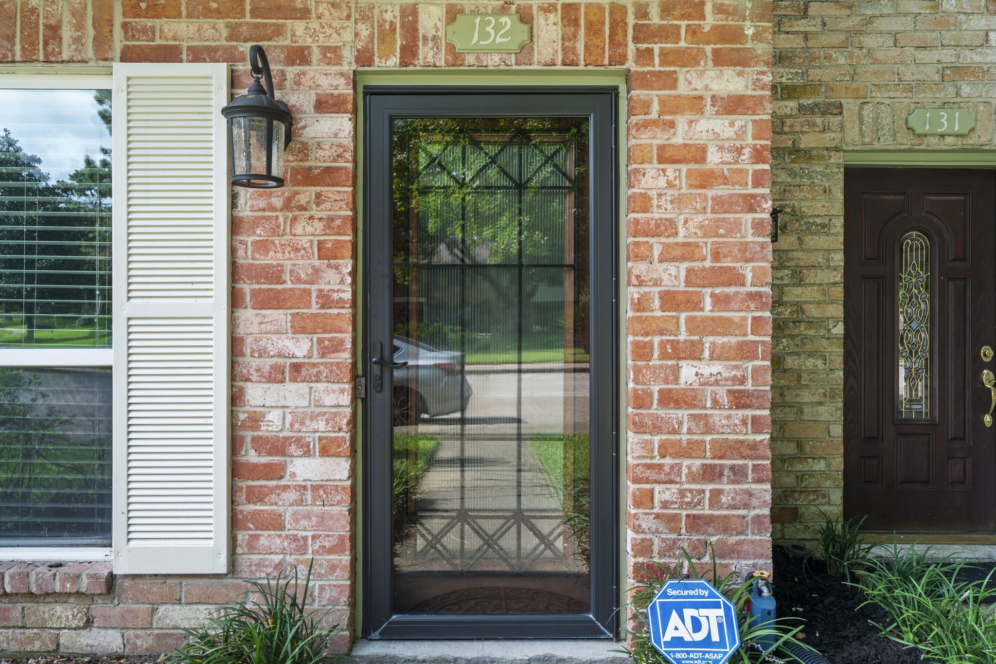 5801 Lumberdale Road, Unit 132 Houston, TX 77092 - Photo 30 of 33 Welcoming front entry with storm door