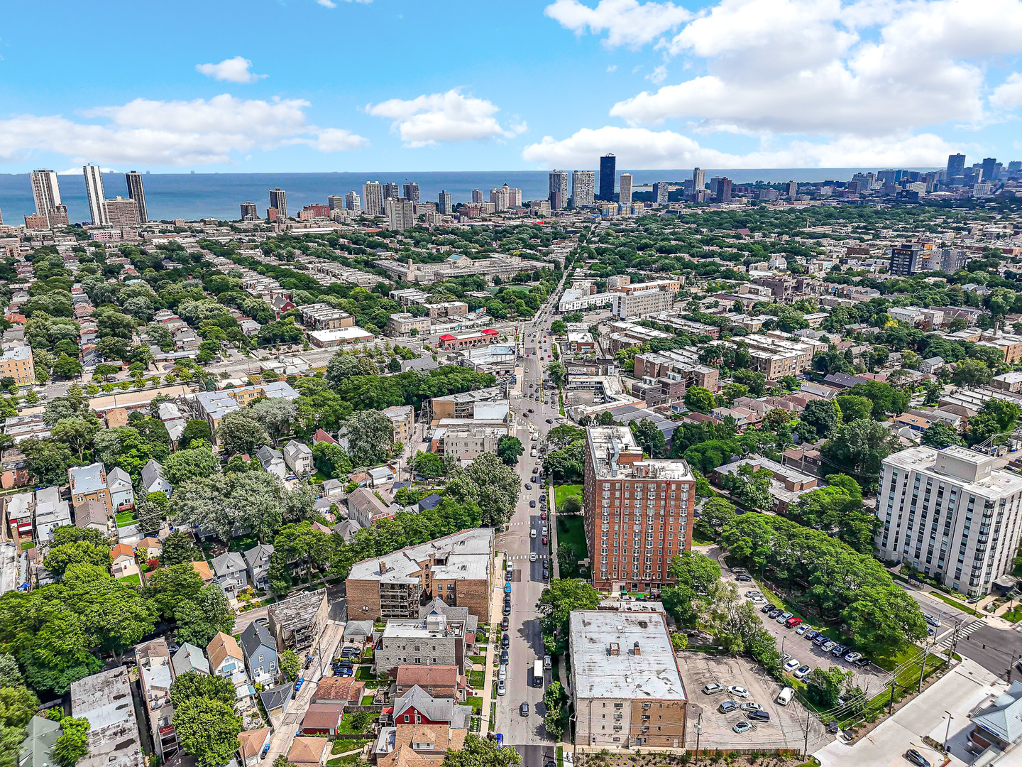6060 North Ridge Avenue, Unit 2H Chicago, IL 60660 - Photo 22 of 23 a view of a city