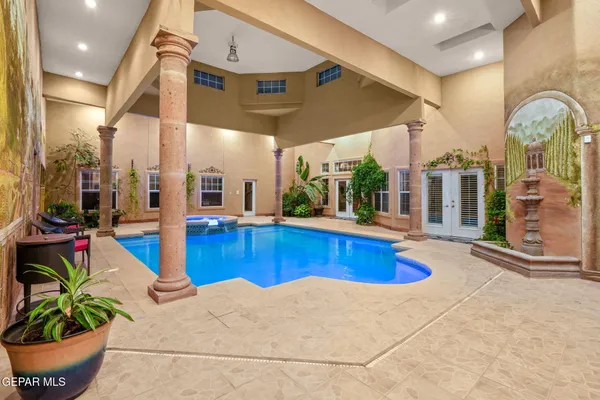 $1,274,950 | 605 Meadow Willow Drive, El Paso, TX 79922