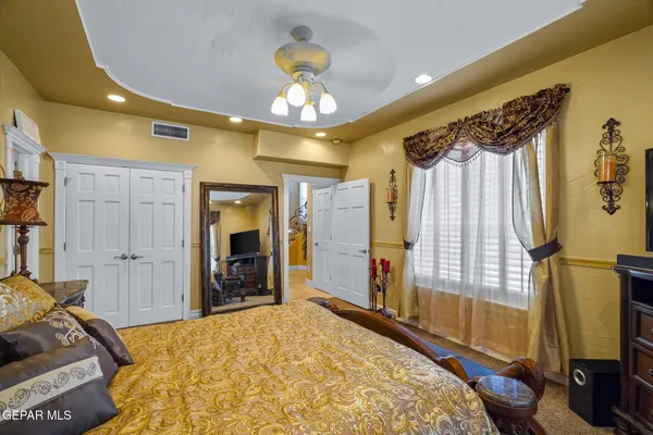 $1,274,950 | 605 Meadow Willow Drive, El Paso, TX 79922