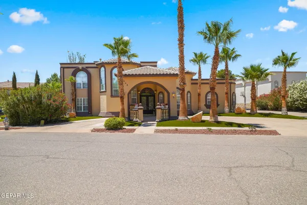 $1,274,950 | 605 Meadow Willow Drive, El Paso, TX 79922
