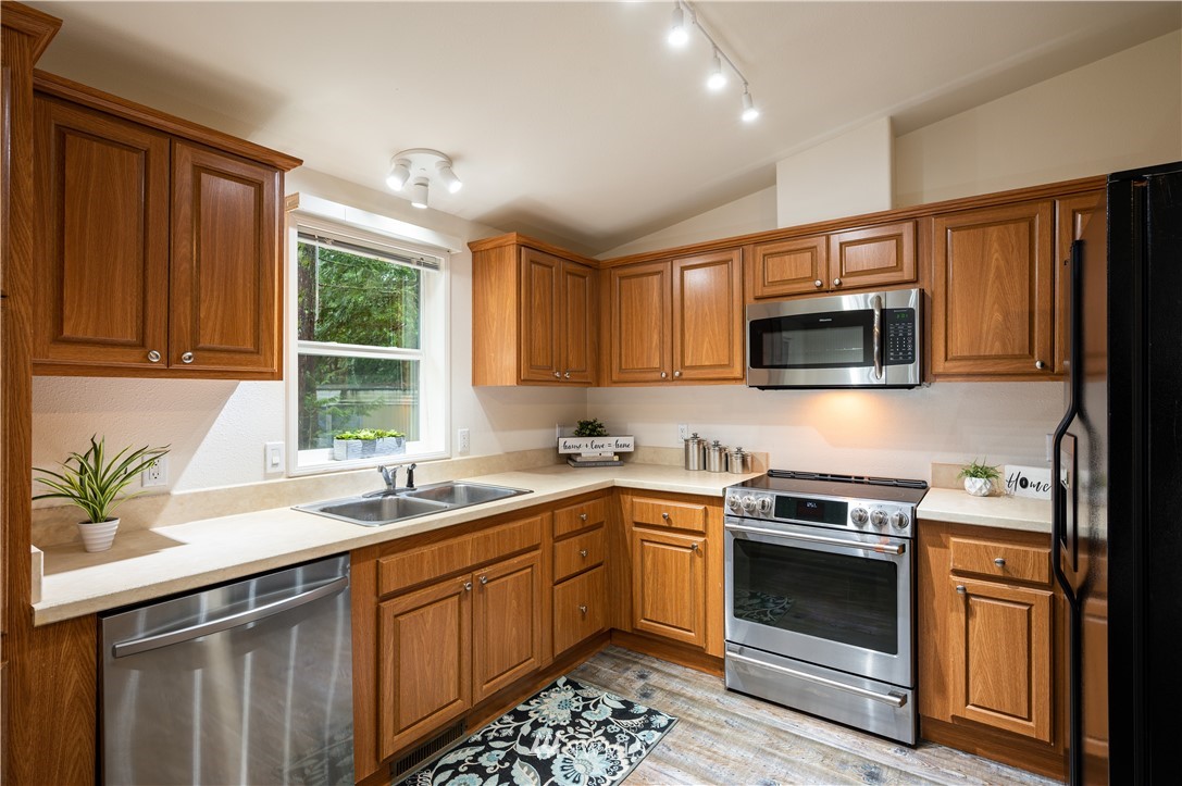 2516 North Shore Road, Unit 3 Bellingham, WA 98226 - Photo 12 of 36 Gallery Image 12