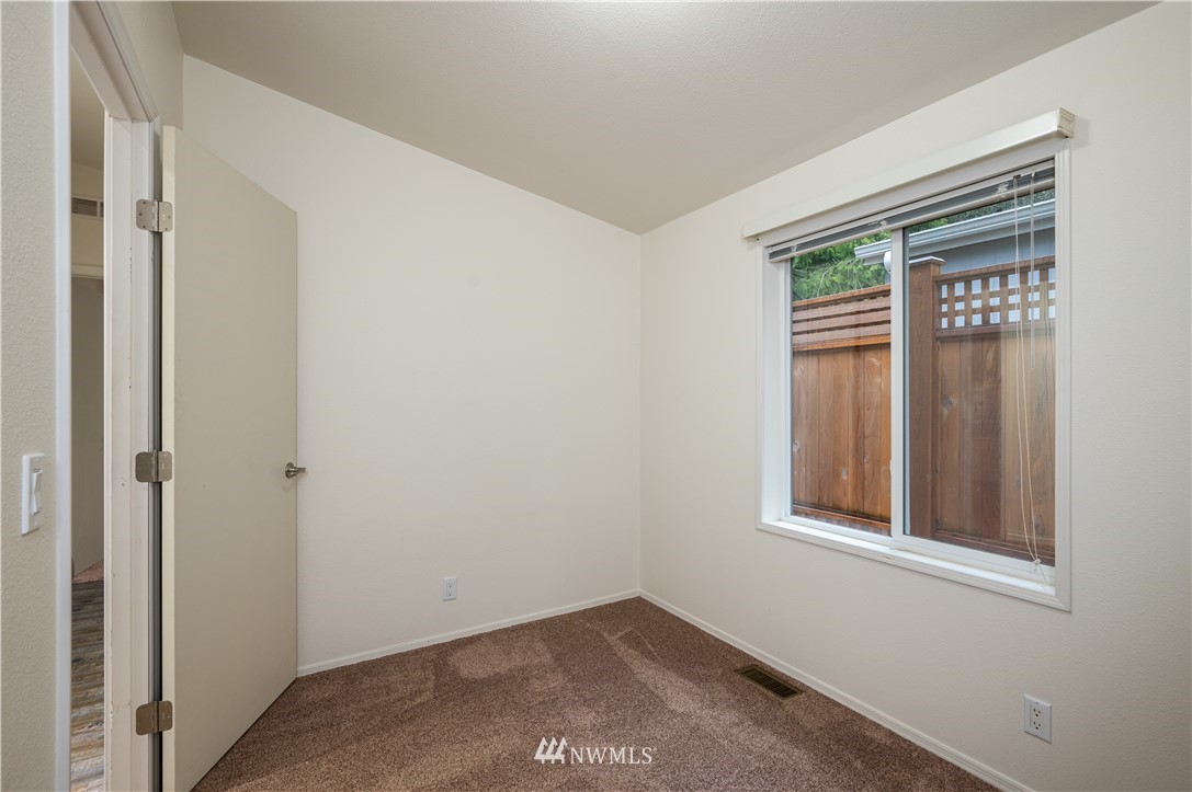 2516 North Shore Road, Unit 3 Bellingham, WA 98226 - Photo 22 of 36 Gallery Image 22