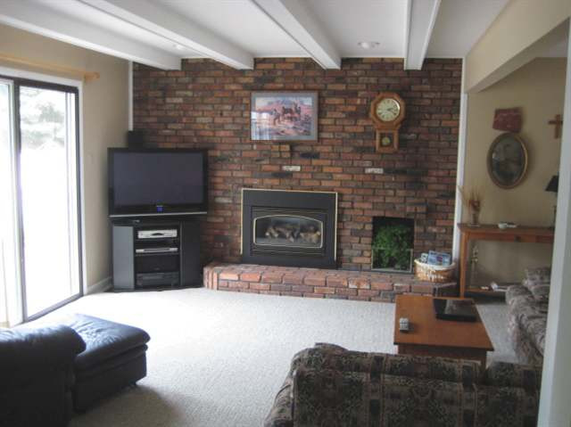 8 Pollock Road Colonie, NY 12110 - Photo 8 of 12 Photo 8