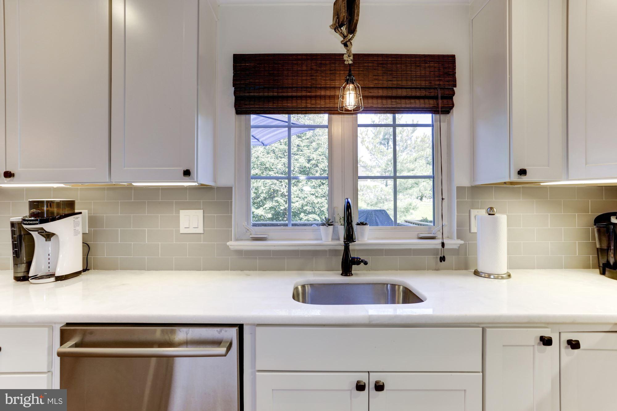 605 Howards Loop Annapolis, MD 21401 - Photo 11 of 29 Kitchen