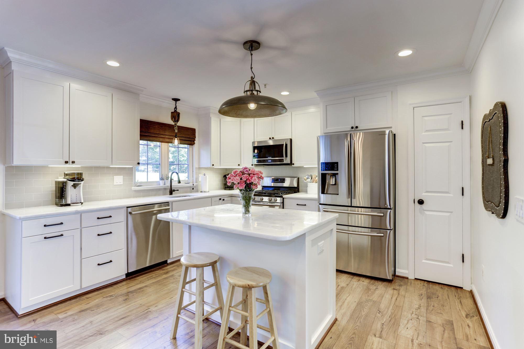 605 Howards Loop Annapolis, MD 21401 - Photo 8 of 29 Kitchen