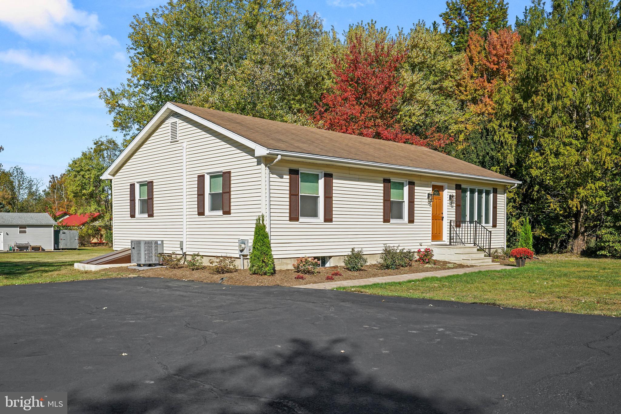 927 Elk Mills Road Elkton, MD 21921 - Photo 3 of 26 Gallery Image 3