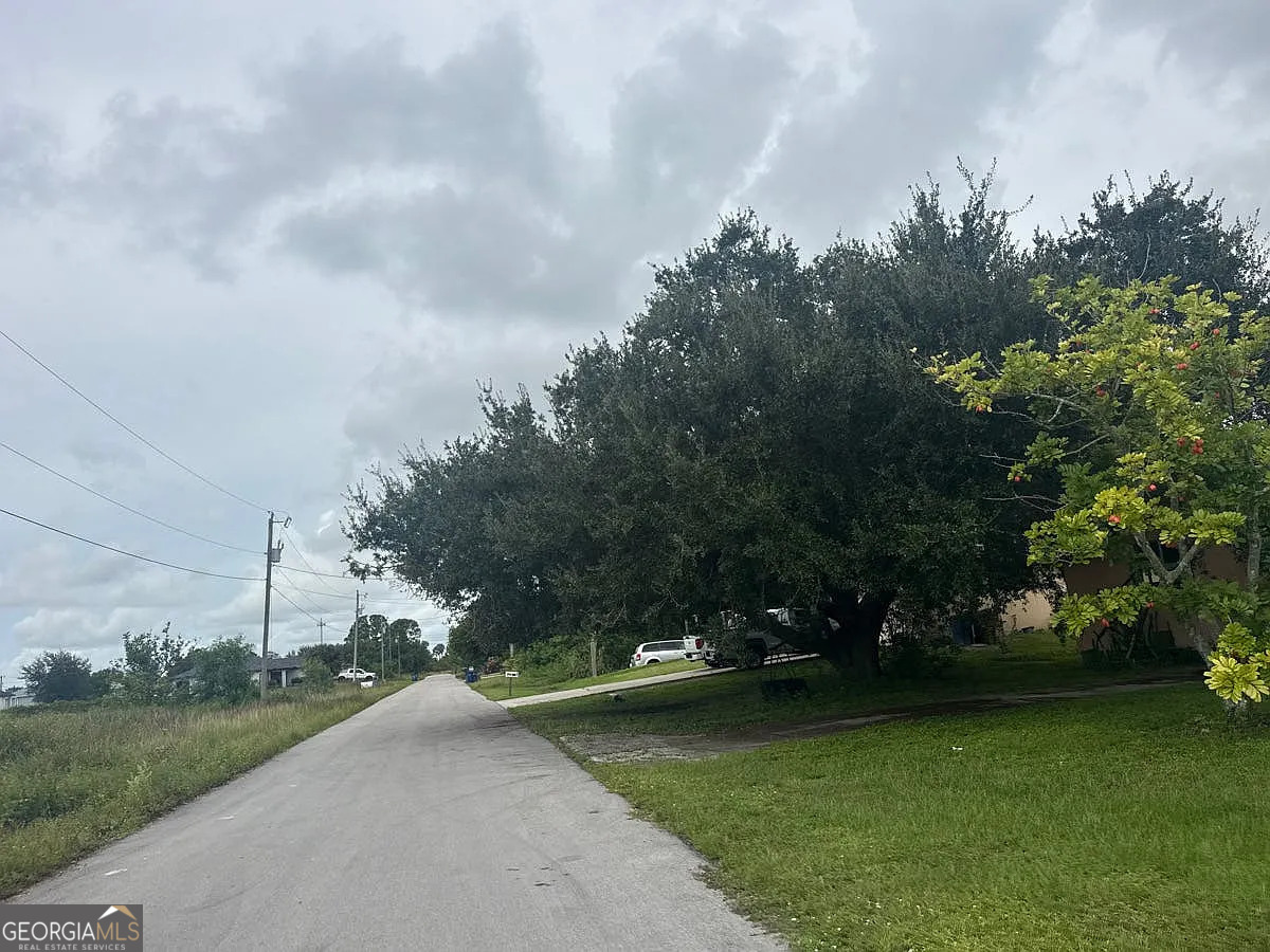 4106 3rd Street Southwest Lehigh Acres, FL 33976 - Photo 5 of 5