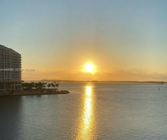 $2,450 | 801 Brickell Bay Drive, Unit 669, Miami, FL 33131