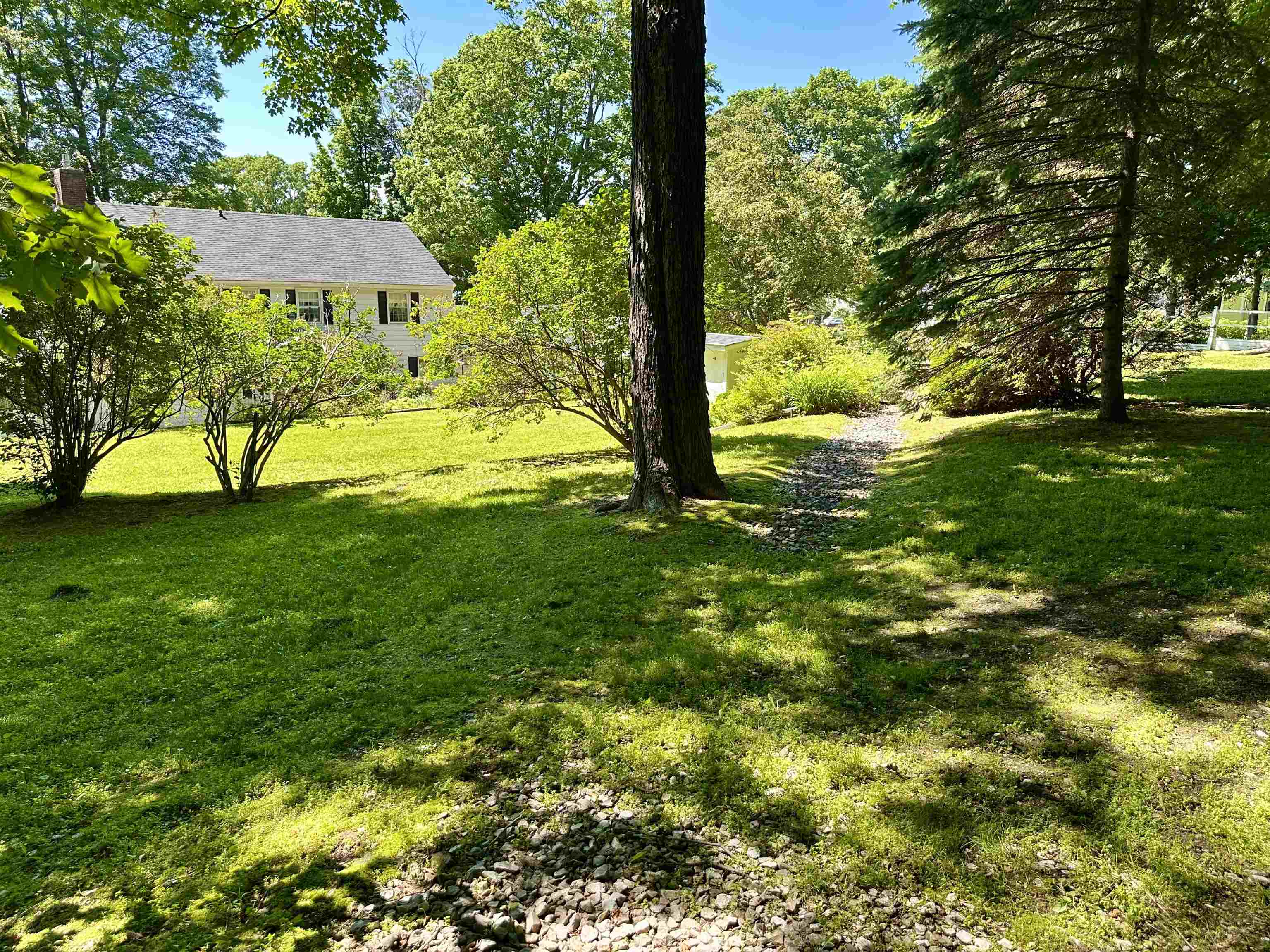 11 Prospect Street St. Albans, VT 05478 - Photo 8 of 16