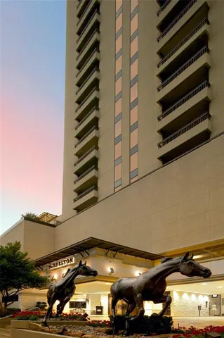 $9,000 | 5909 Luther Lane, Unit 2205, Dallas, TX 75225