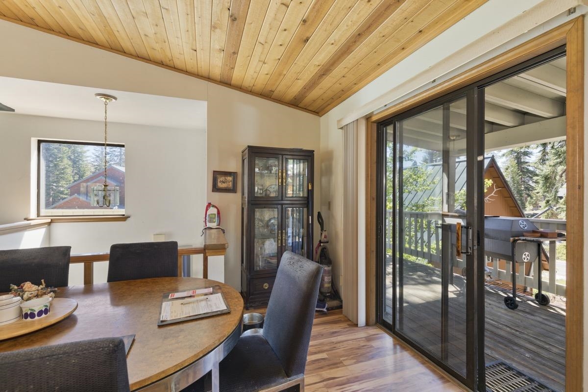 17 Ridgecrest Drive Mammoth Lakes, CA 93546 - Photo 11 of 44 Gallery Image 11