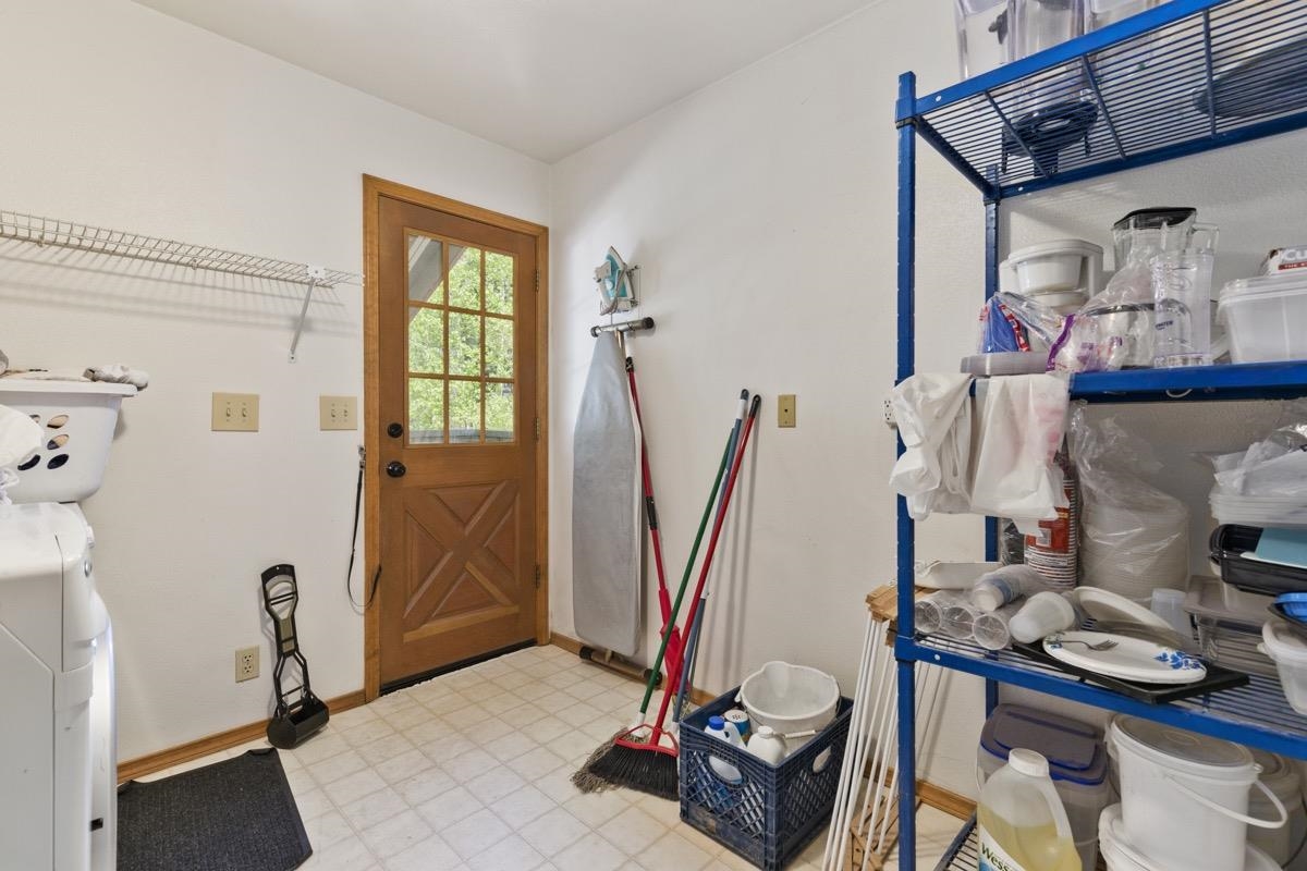 17 Ridgecrest Drive Mammoth Lakes, CA 93546 - Photo 23 of 44 Gallery Image 23