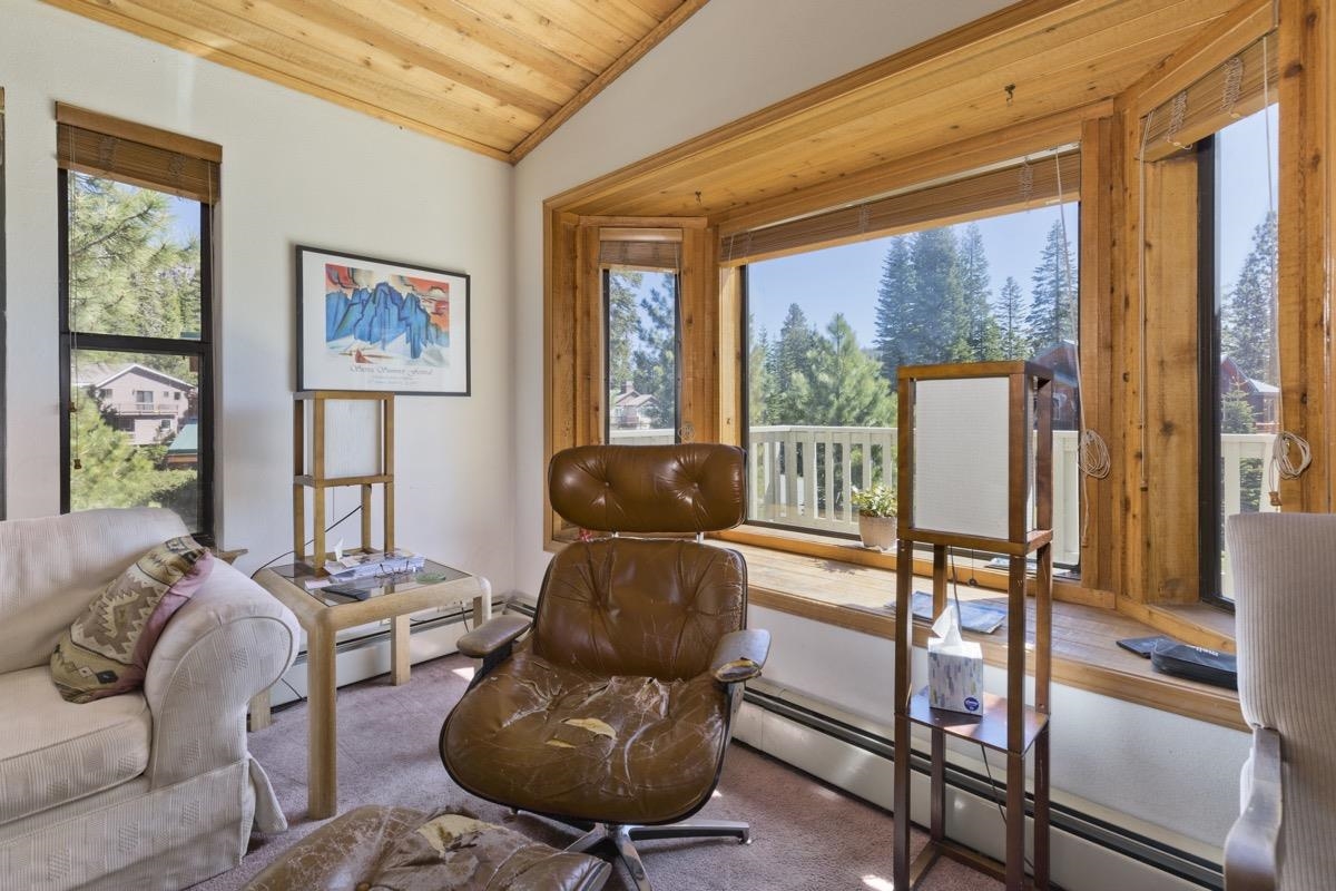 17 Ridgecrest Drive Mammoth Lakes, CA 93546 - Photo 4 of 44 Gallery Image 4