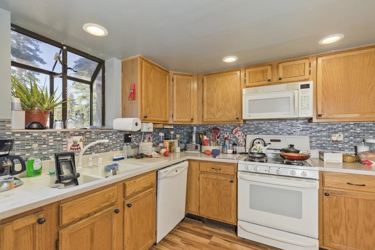 17 Ridgecrest Drive Mammoth Lakes, CA 93546 - Photo 8 of 44 Gallery Image 8