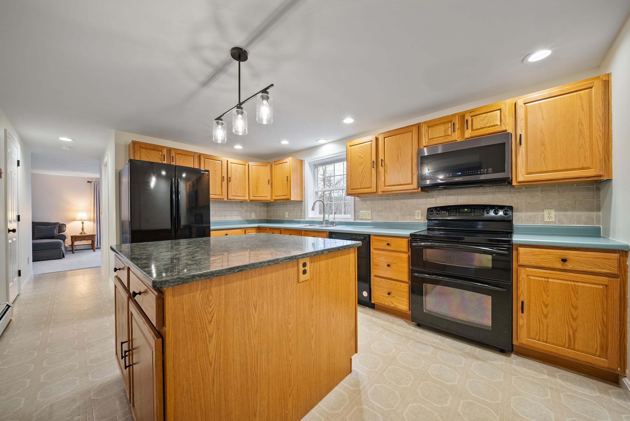 24 Prescott Road Epping, NH 03042 - Photo 14 of 48
