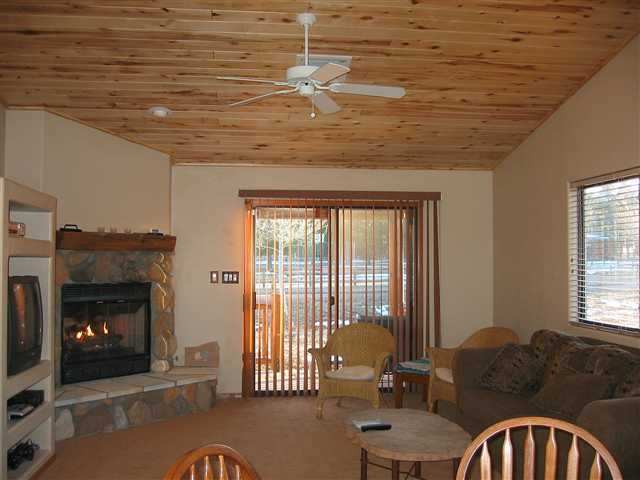 2335 Buffalo Loop Overgaard, AZ 85933 - Photo 2 of 5