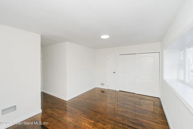 $879,000 | 43 Country Woods Lane | Great Kills