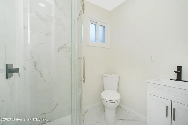 $879,000 | 43 Country Woods Lane | Great Kills