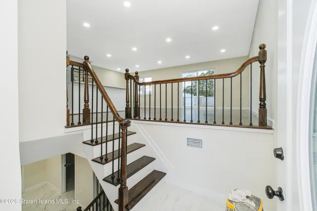 $879,000 | 43 Country Woods Lane | Great Kills