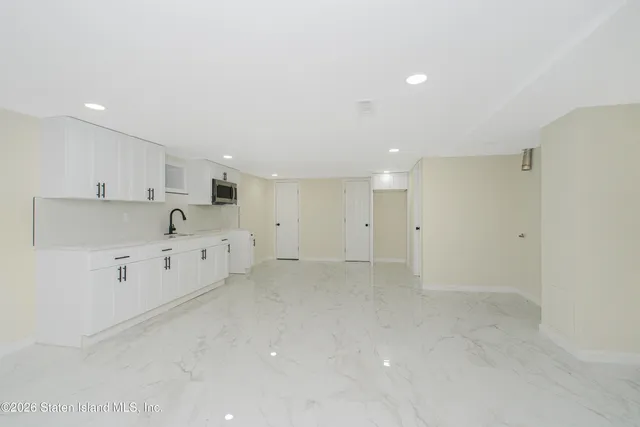 $879,000 | 43 Country Woods Lane | Great Kills