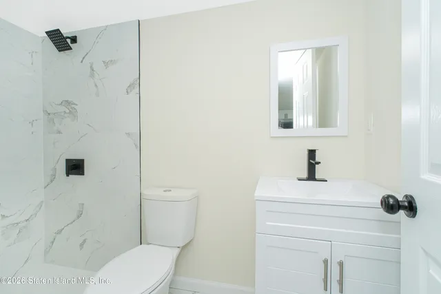 $879,000 | 43 Country Woods Lane | Great Kills