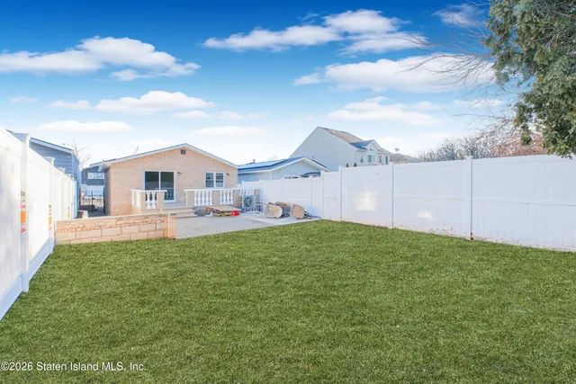 $879,000 | 43 Country Woods Lane | Great Kills