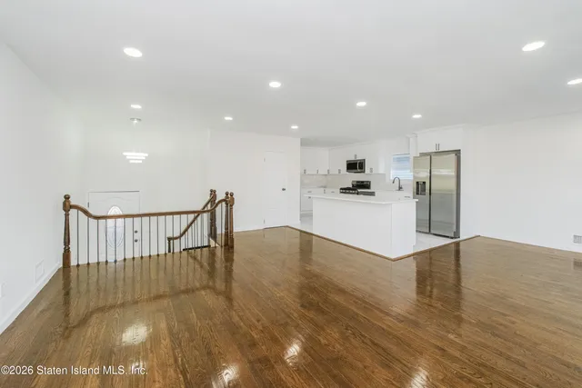 $879,000 | 43 Country Woods Lane | Great Kills